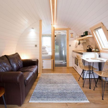 Вилла Spectacular Mountain View Ecopod Ньютонмор Экстерьер фото