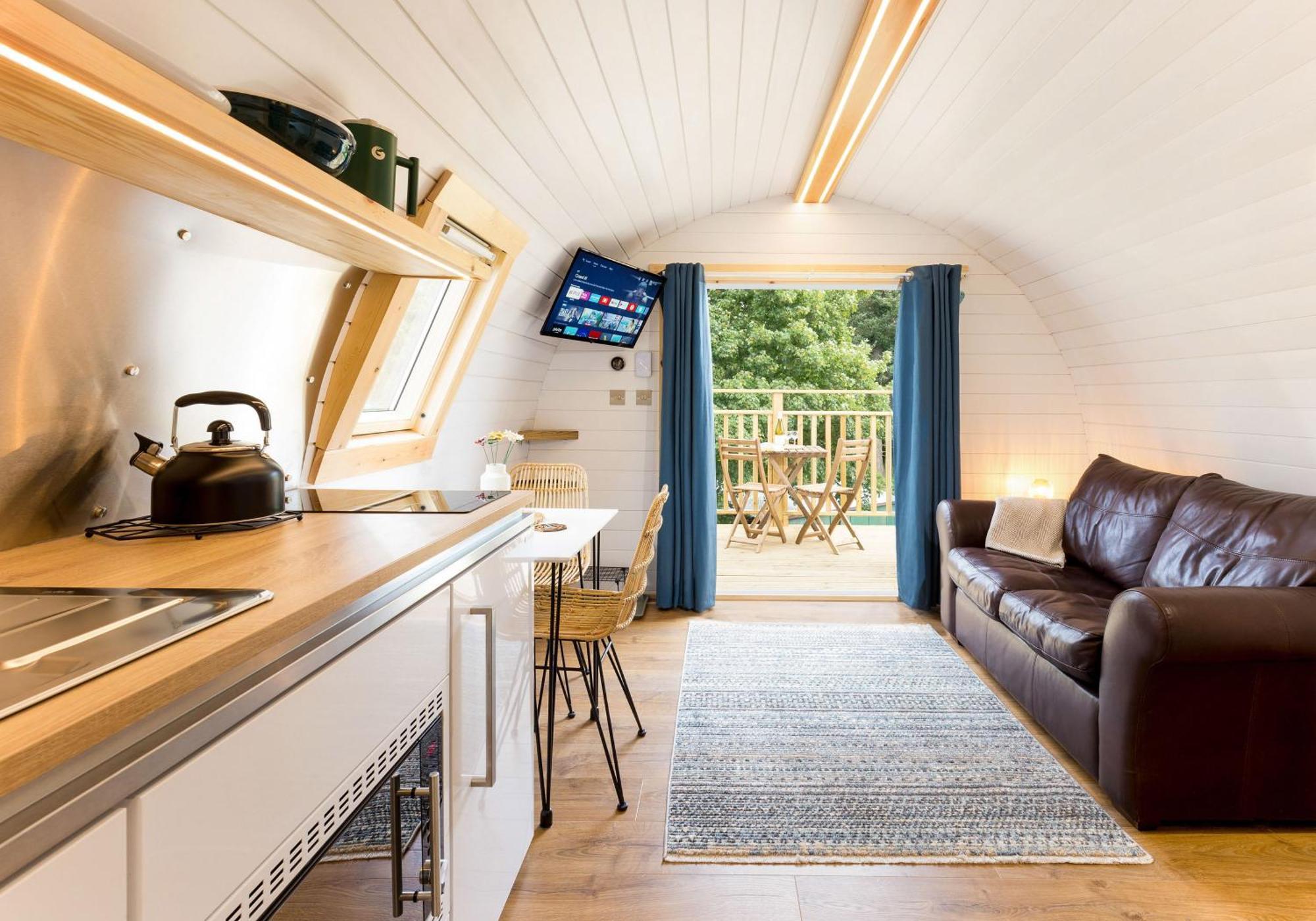 Вилла Spectacular Mountain View Ecopod Ньютонмор Экстерьер фото